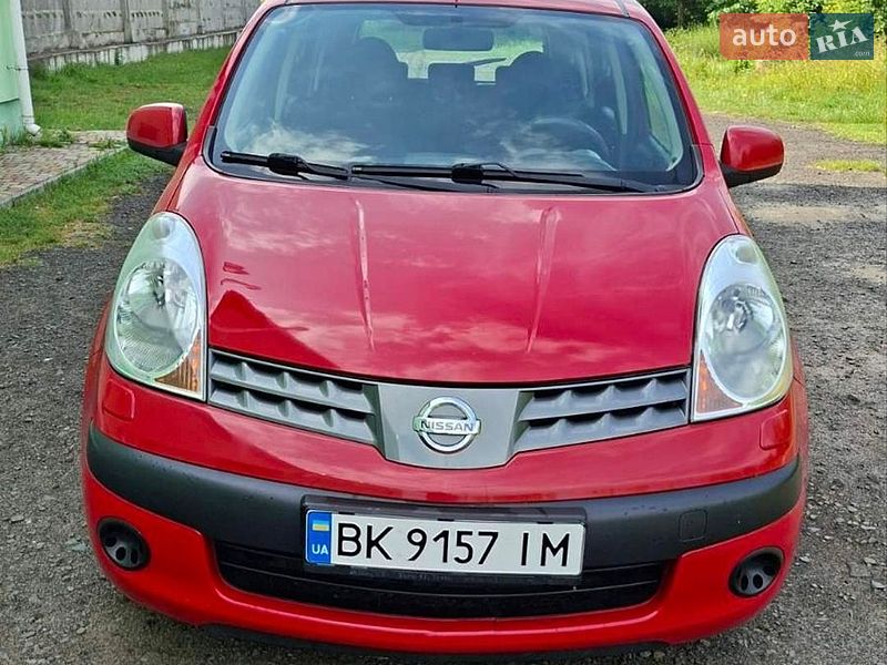 Хэтчбек Nissan Note 2007 в Ровно