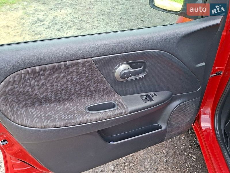 Хэтчбек Nissan Note 2007 в Ровно