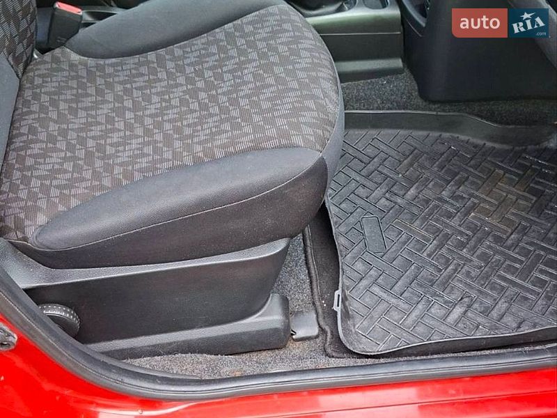 Хэтчбек Nissan Note 2007 в Ровно