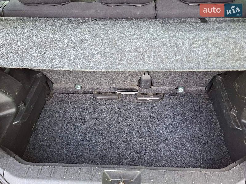 Хэтчбек Nissan Note 2007 в Ровно