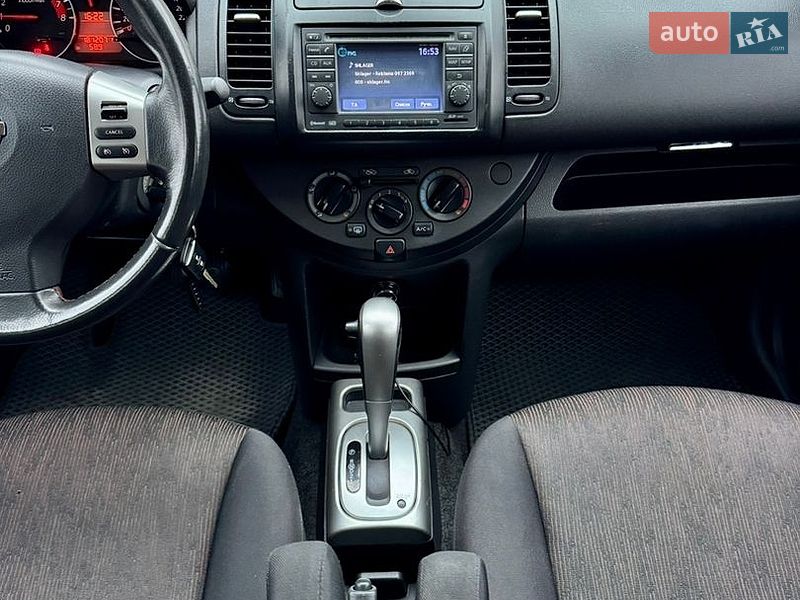Хэтчбек Nissan Note 2010 в Киеве