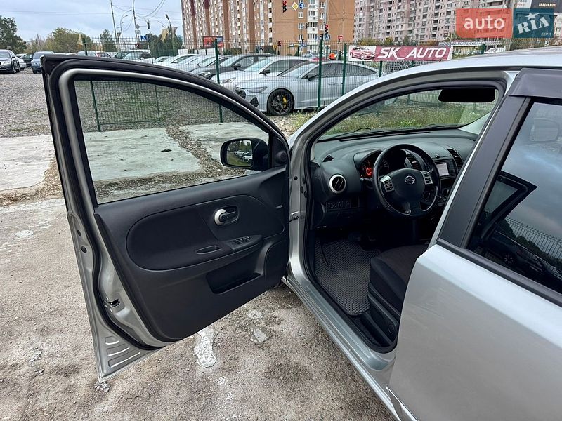 Хэтчбек Nissan Note 2010 в Киеве