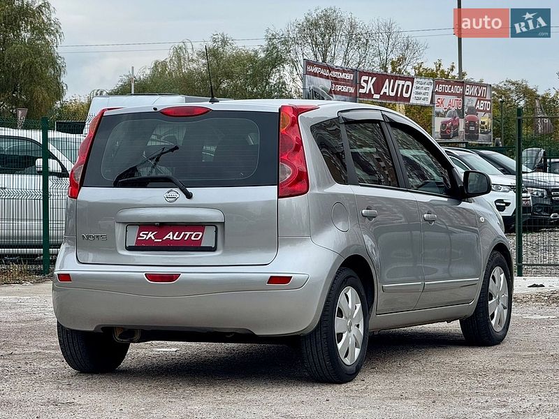 Хэтчбек Nissan Note 2010 в Киеве