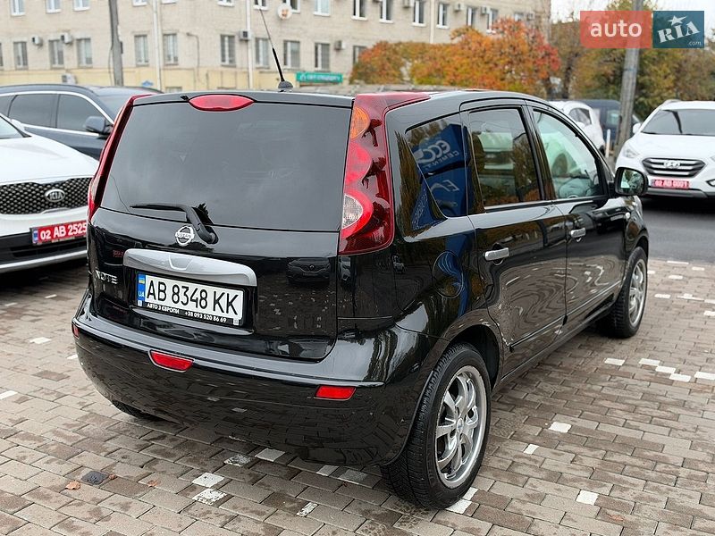 Хэтчбек Nissan Note 2011 в Виннице