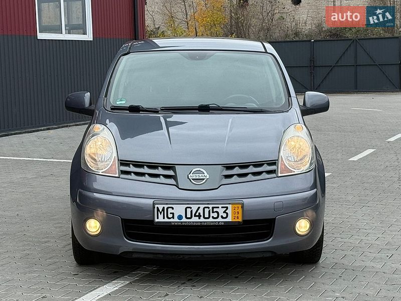 Хэтчбек Nissan Note 2007 в Дубно