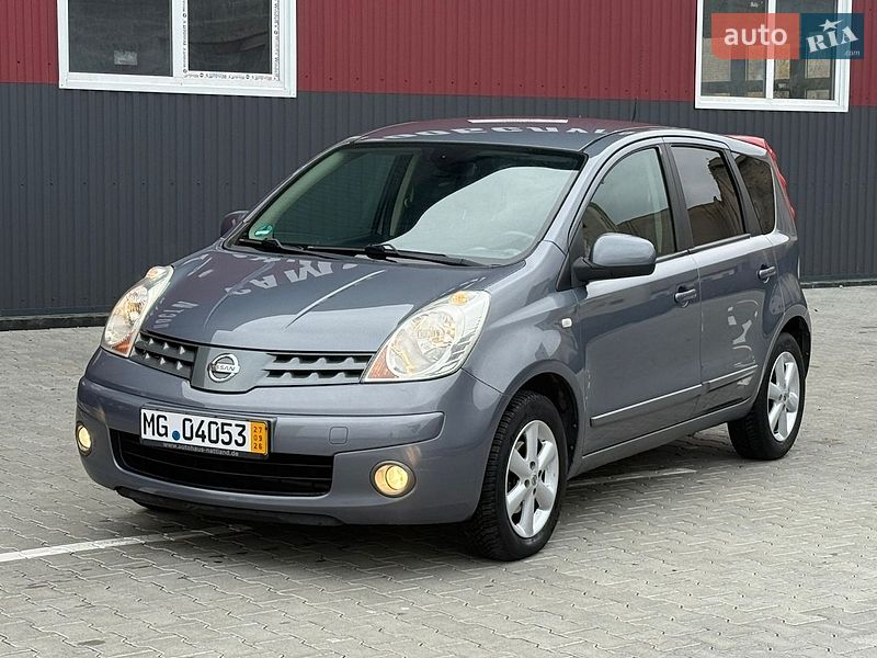 Хэтчбек Nissan Note 2007 в Дубно