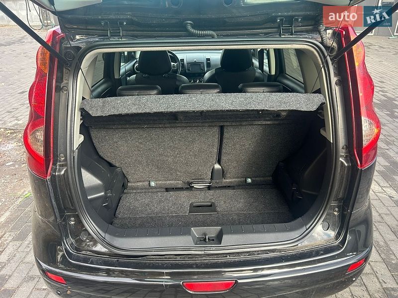 Хетчбек Nissan Note 2012 в Ківерцях фото 10 Хетчбек Nissan Note 2012 в Ківерцях