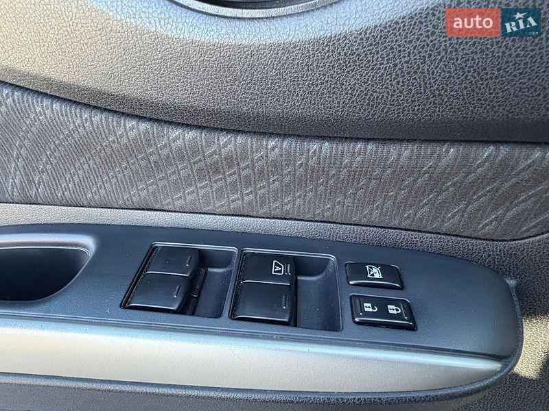 Хэтчбек Nissan Note 2014 в Львове