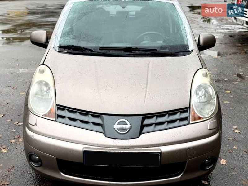 Хэтчбек Nissan Note 2008 в Киеве