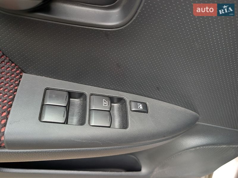 Хэтчбек Nissan Note 2007 в Киеве