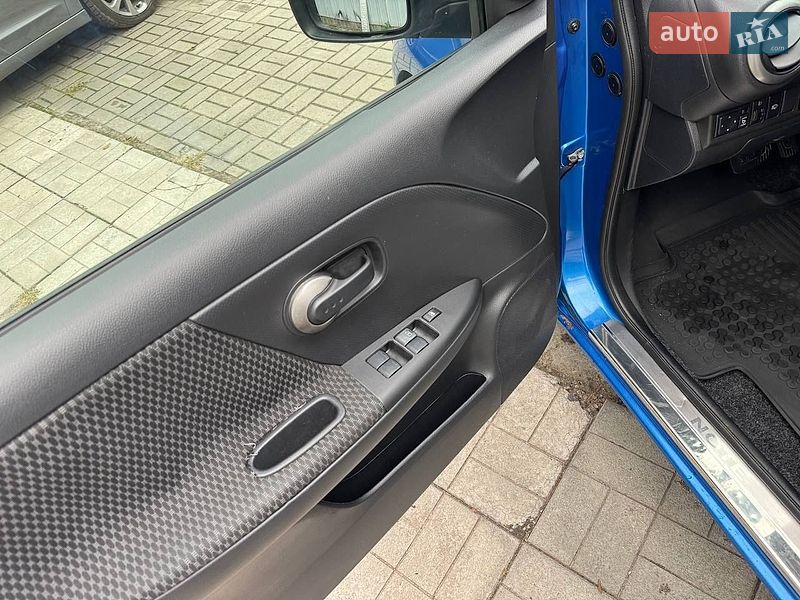 Хетчбек Nissan Note 2007 в Дніпрі