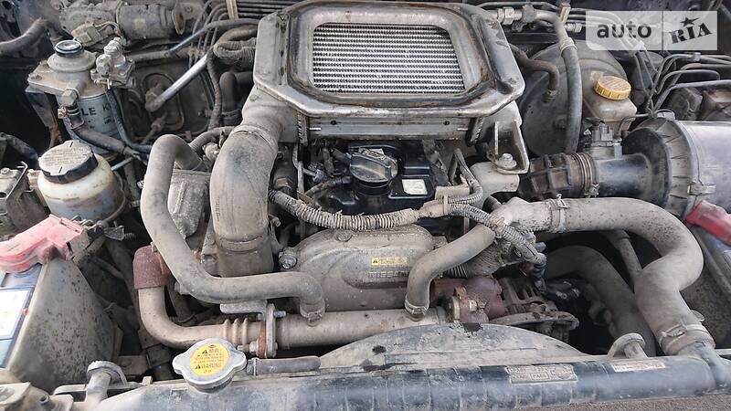 Позашляховик / Кросовер Nissan NP300 2010 в Харкові