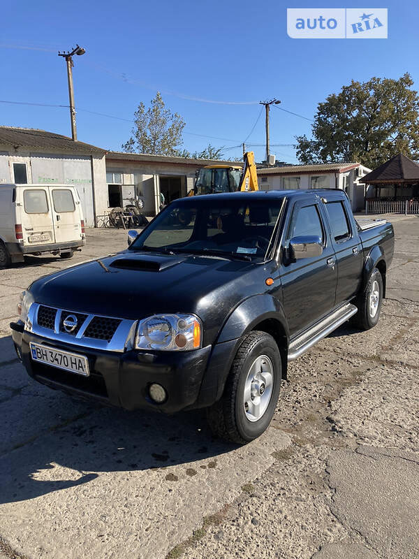 Nissan NP300