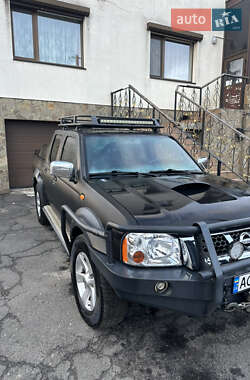 Пикап Nissan NP300 2013 в 