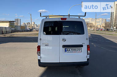 Вантажопасажирський фургон Nissan NV200 2015 в 