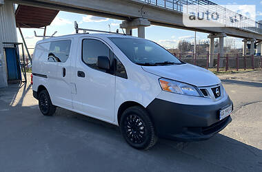 Вантажопасажирський фургон Nissan NV200 2015 в 