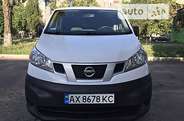 Вантажопасажирський фургон Nissan NV200 2017 в Харкові