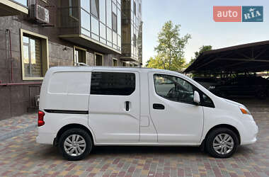 Грузовой фургон Nissan NV200 2017 в Одессе