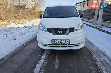 Вантажний фургон Nissan NV200 2021 в Тернополі