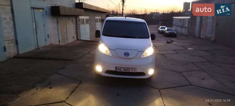 Вантажний фургон Nissan NV200 2018 в Кривому Розі фото 11 Вантажний фургон Nissan NV200 2018 в Кривому Розі