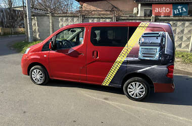 Минивэн Nissan NV200 2012 в 