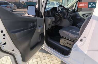 Вантажний фургон Nissan NV200 2016 в 