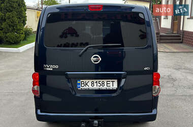 Минивэн Nissan NV200 2012 в 