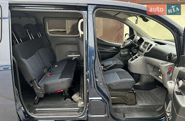 Минивэн Nissan NV200 2012 в 