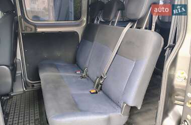 Мінівен Nissan NV200 2011 в 