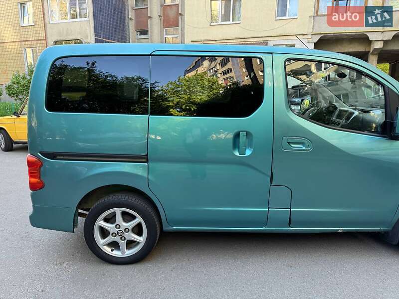 Мінівен Nissan NV200 2012 в Львові