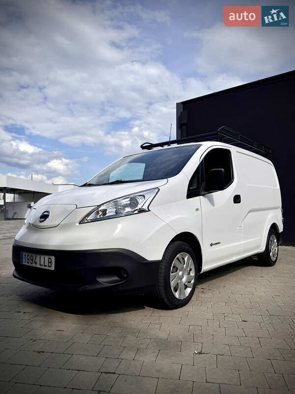 Nissan NV200 2020