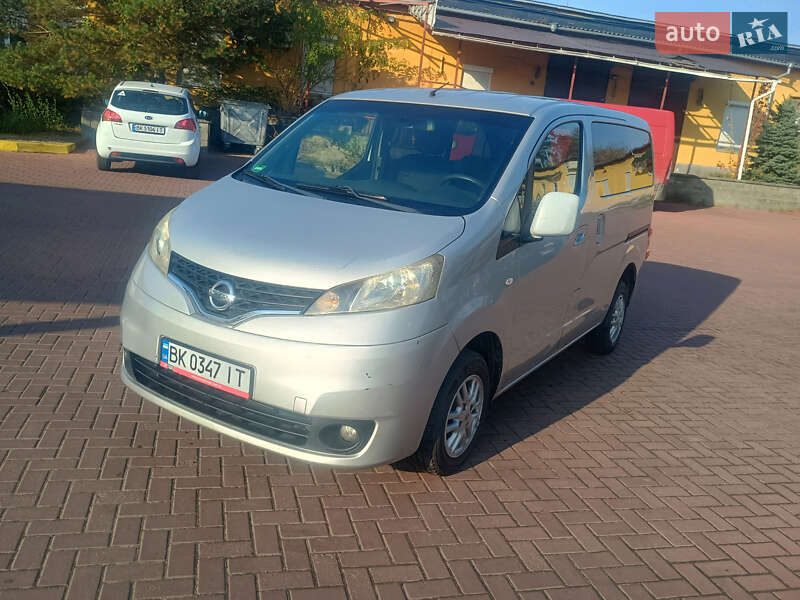 Минивэн Nissan NV200 2011 в Ровно фото 3 Минивэн Nissan NV200 2011 в Ровно