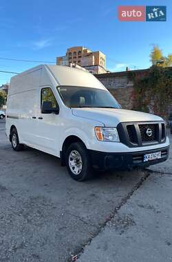 Грузовой фургон Nissan NV2500 2017 в Киеве