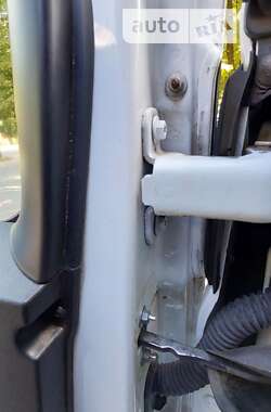 Грузовой фургон Nissan NV300 2019 в 