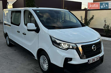 Вантажний фургон Nissan NV300 2022 в Рівному