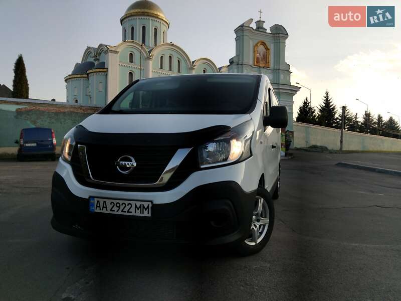 Мінівен Nissan NV300 2017 в Володимирі