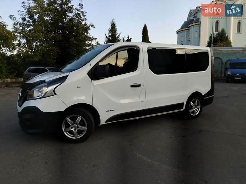 Мінівен Nissan NV300 2017 в Володимирі