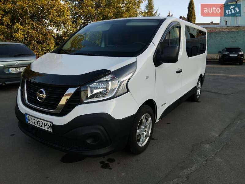 Мінівен Nissan NV300 2017 в Володимирі