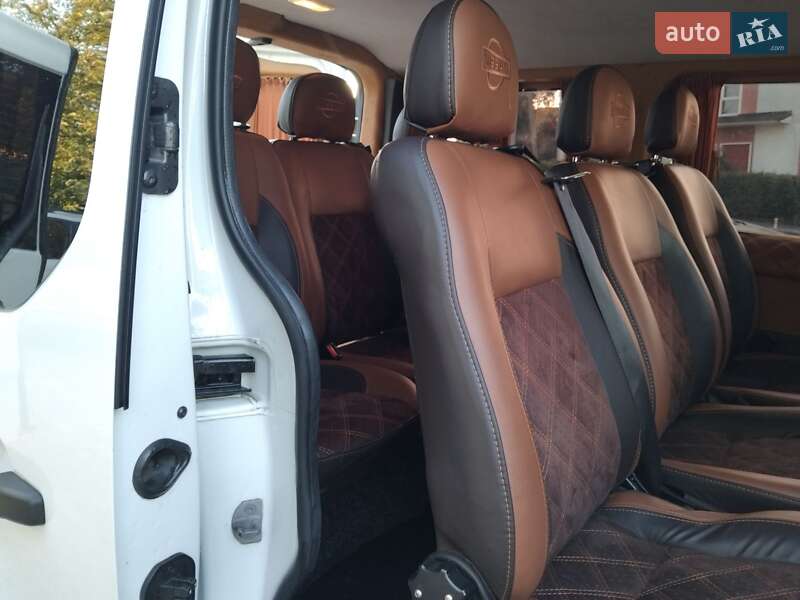 Мінівен Nissan NV300 2017 в Володимирі