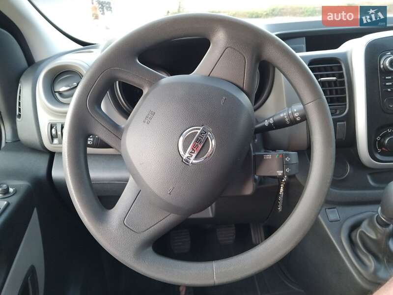 Мінівен Nissan NV300 2017 в Володимирі