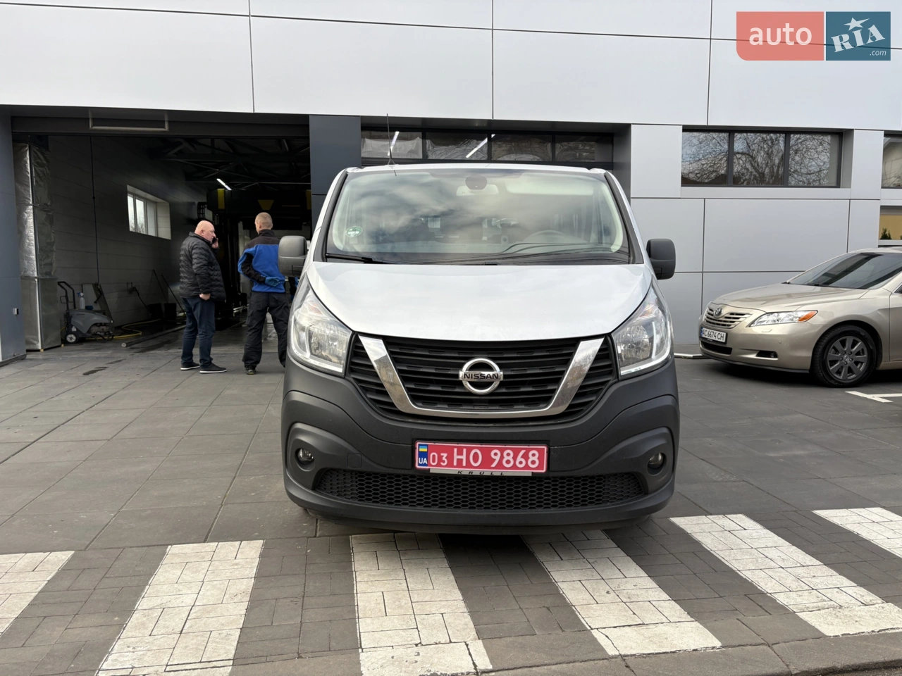 В АВТО ВСЕ ВІД РЕНО ТРАФІК двигун коробка підвіска та кузов!!!Без підкрасів 100%!!!Пригнаний з Німеччини!!! Технічно стан супер є незначне дефекти приблизно роботи на 300-400₴ в ціну враховано!!!Оригінальний пасажир!!!