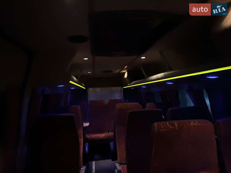 Туристический / Междугородний автобус Nissan NV400 2013 в Киеве