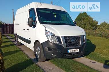 Вантажний фургон Nissan NV400 2013 в Стрию