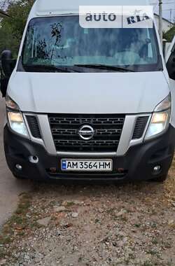 Грузовой фургон Nissan NV400 2015 в Житомире