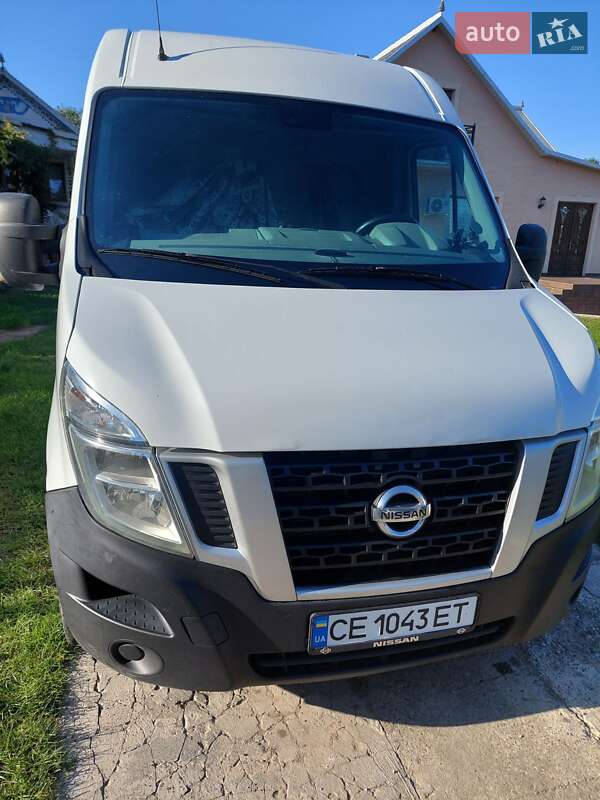 Грузовой фургон Nissan NV400 2015 в Черновцах