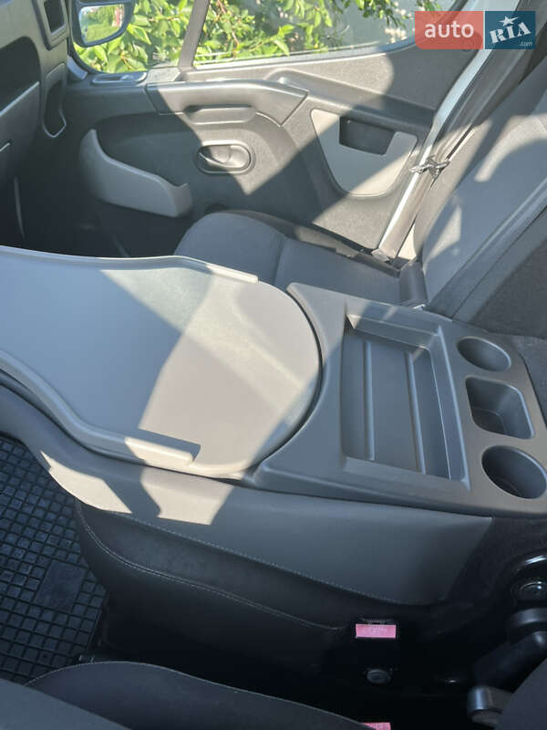 Вантажний фургон Nissan NV400 2016 в Первомайську