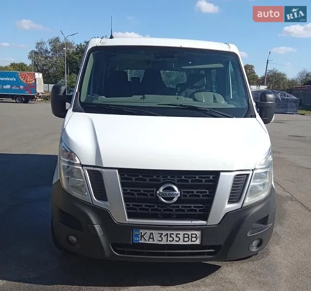 Nissan NV400 2016