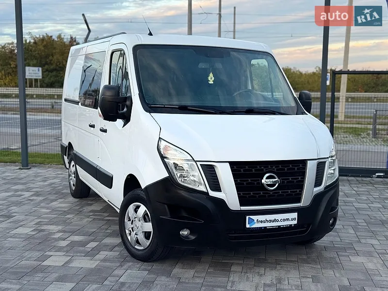 Nissan NV400