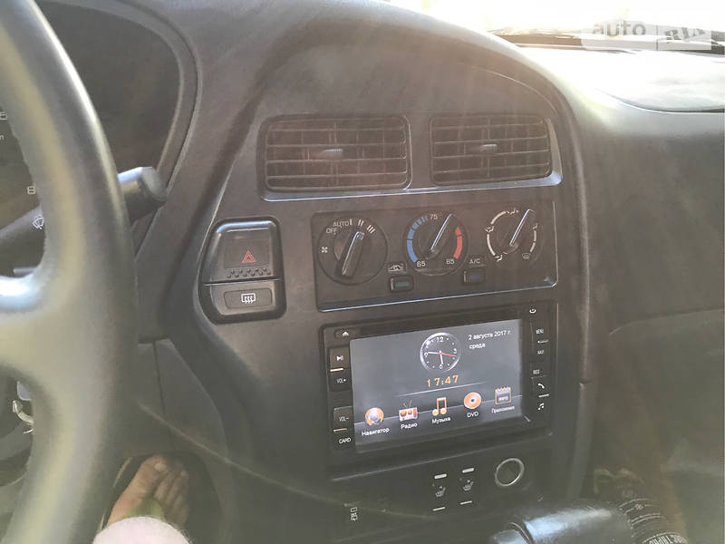 Внедорожник / Кроссовер Nissan Pathfinder 1997 в Киеве