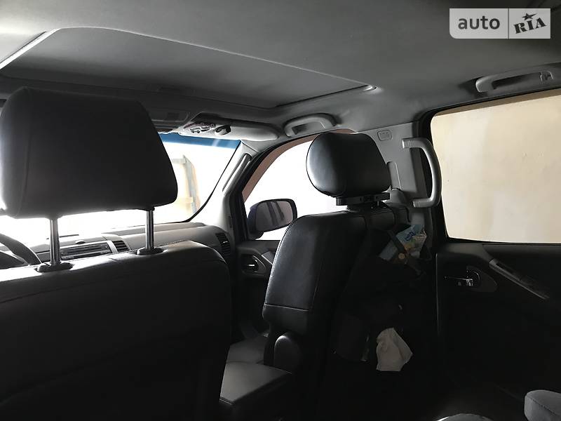 Позашляховик / Кросовер Nissan Pathfinder 2005 в Києві